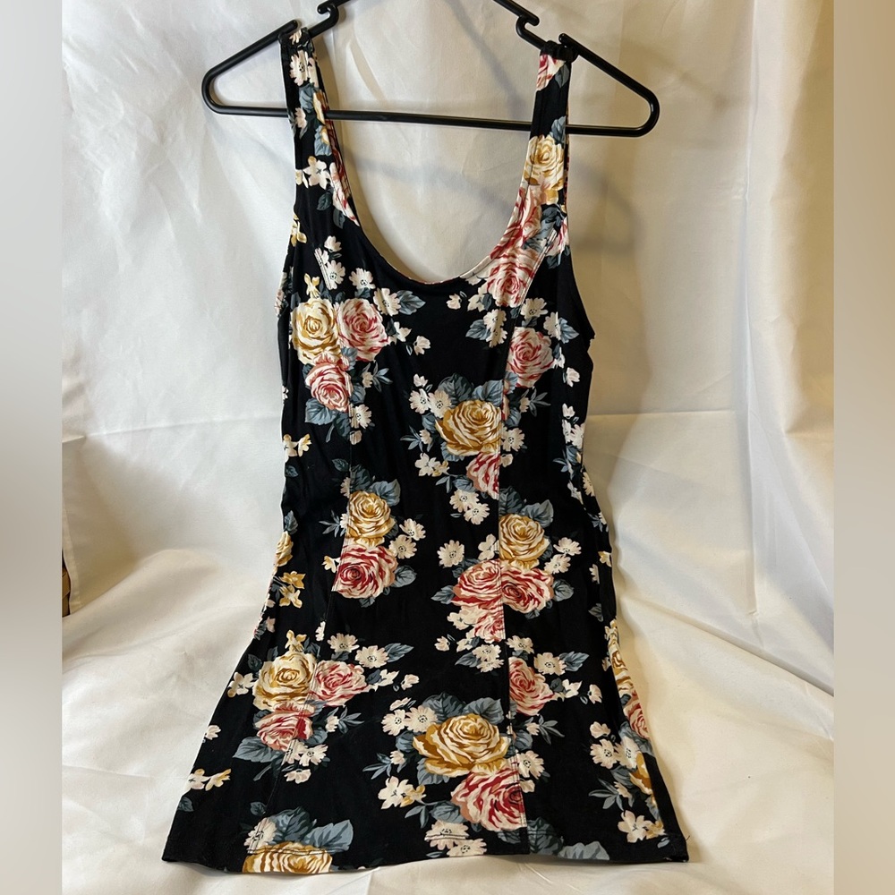 Forever21 | Medium Black Floral Dress